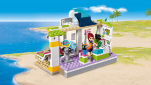 LEGO Friends Heartlake Surf Shop - Image 6